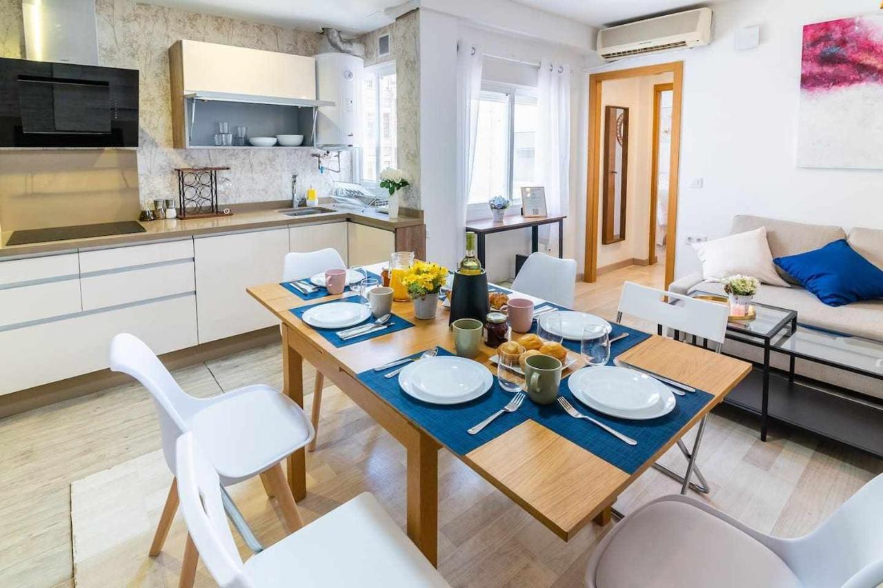 A 500m De La Juderia Con Parking Apartamento